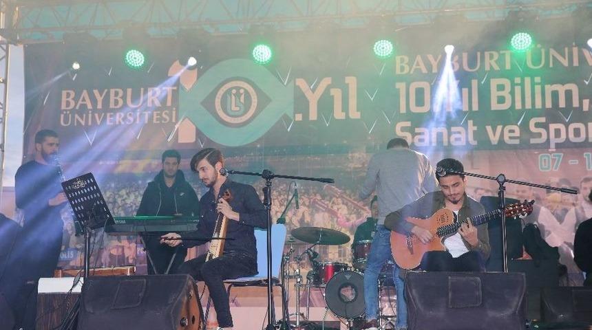 Bayburt &Uuml;niversitesi&rsquo;nde Muhteşem Konser