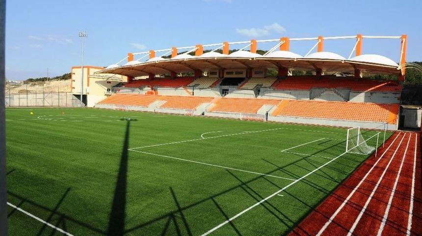 Uyarılara Rağmen Stada Zarar Veriyorlar