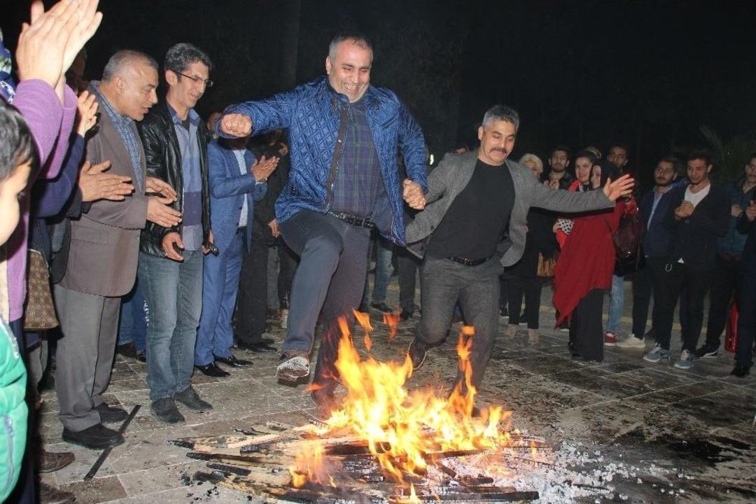Bahar Bayramı Nevruz Coşkuyla Kutlandı