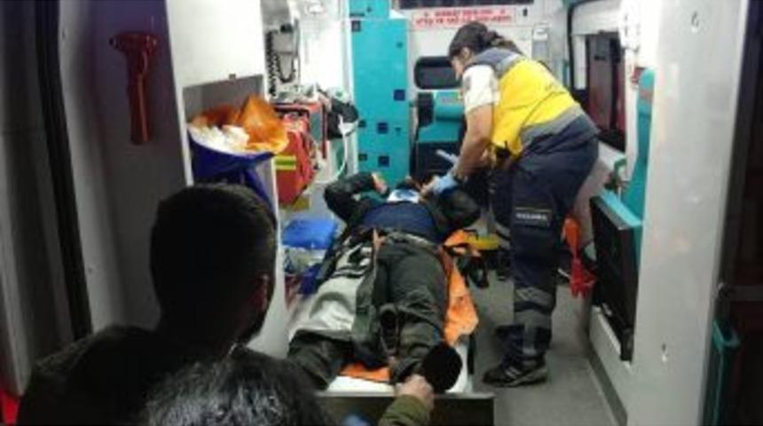 Irmağa D&uuml;şen Gen&ccedil; Hastanelik Oldu