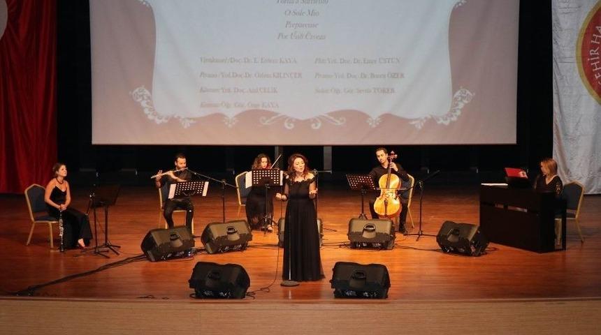 T&uuml;rkiye&rsquo;de Yılın İlk 10 Ayında 240 Kadın &Ouml;ld&uuml;r&uuml;ld&uuml;