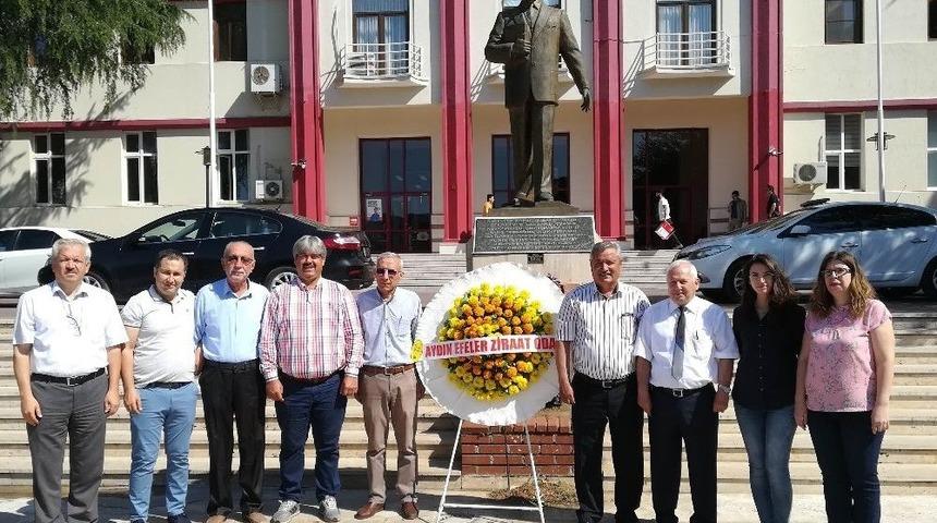 Efeler Ziraat Odası Başkanı Kendirlioğlu: &Ccedil;ift&ccedil;ilik Hayatın Devamı İ&ccedil;in Olmazsa Olmazdır