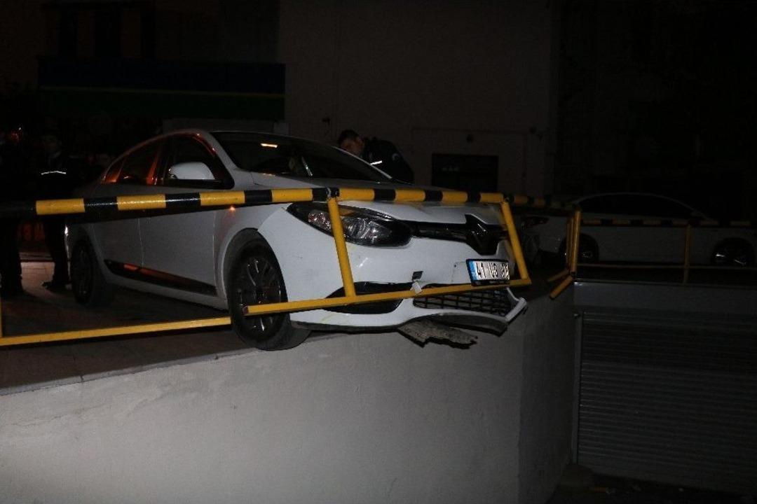 Alkol Cezası Yememek İ&ccedil;in Polisten Ka&ccedil;tı