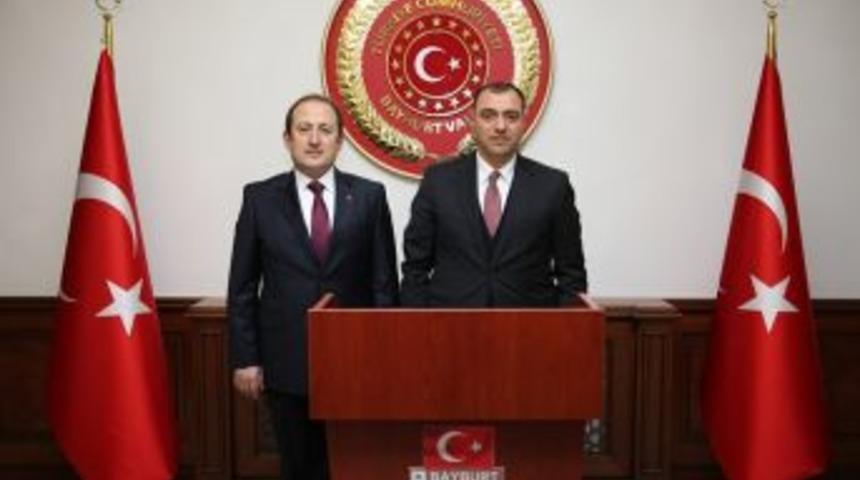 Elazığ Valisi &Ccedil;etin Oktay Kaldırım, Vali Ali Hamza Pehlivan&rsquo;ı Ziyaret Etti