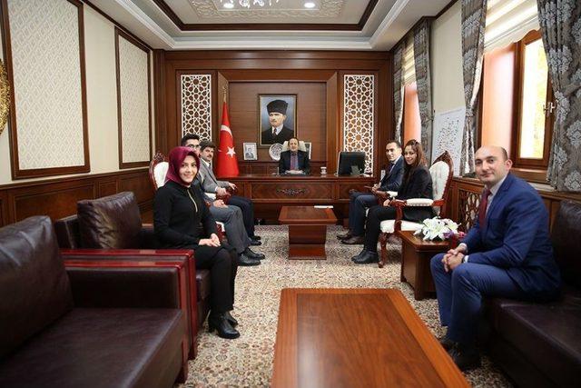 Vali Ali Hamza Pehlivan’ın 24 Kasım Öğretmenler Günü Mesajı 1