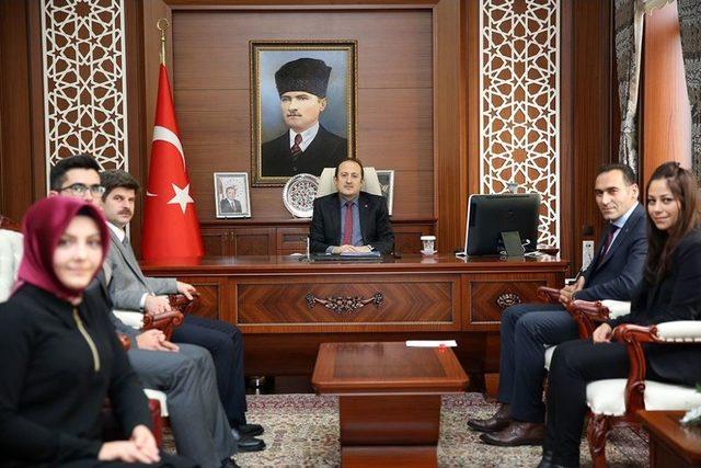 Vali Ali Hamza Pehlivan’ın 24 Kasım Öğretmenler Günü Mesajı 2