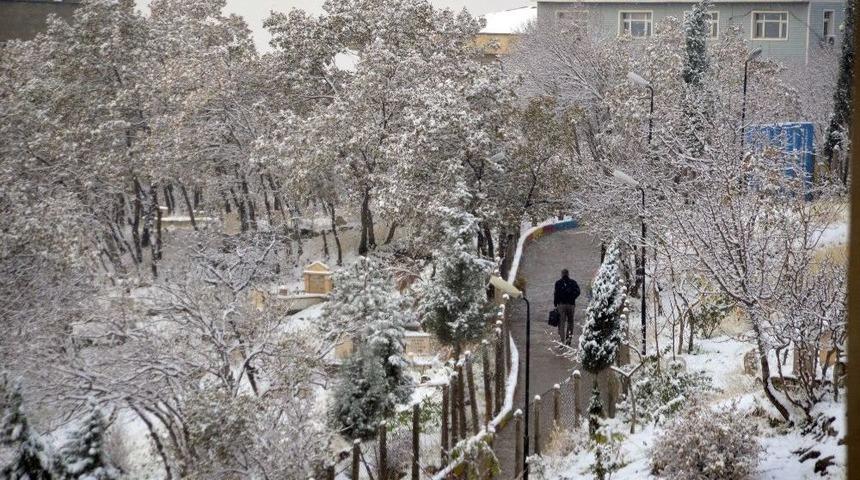 Şırnak&rsquo;ta Mevsimin İlk Karı Yağdı
