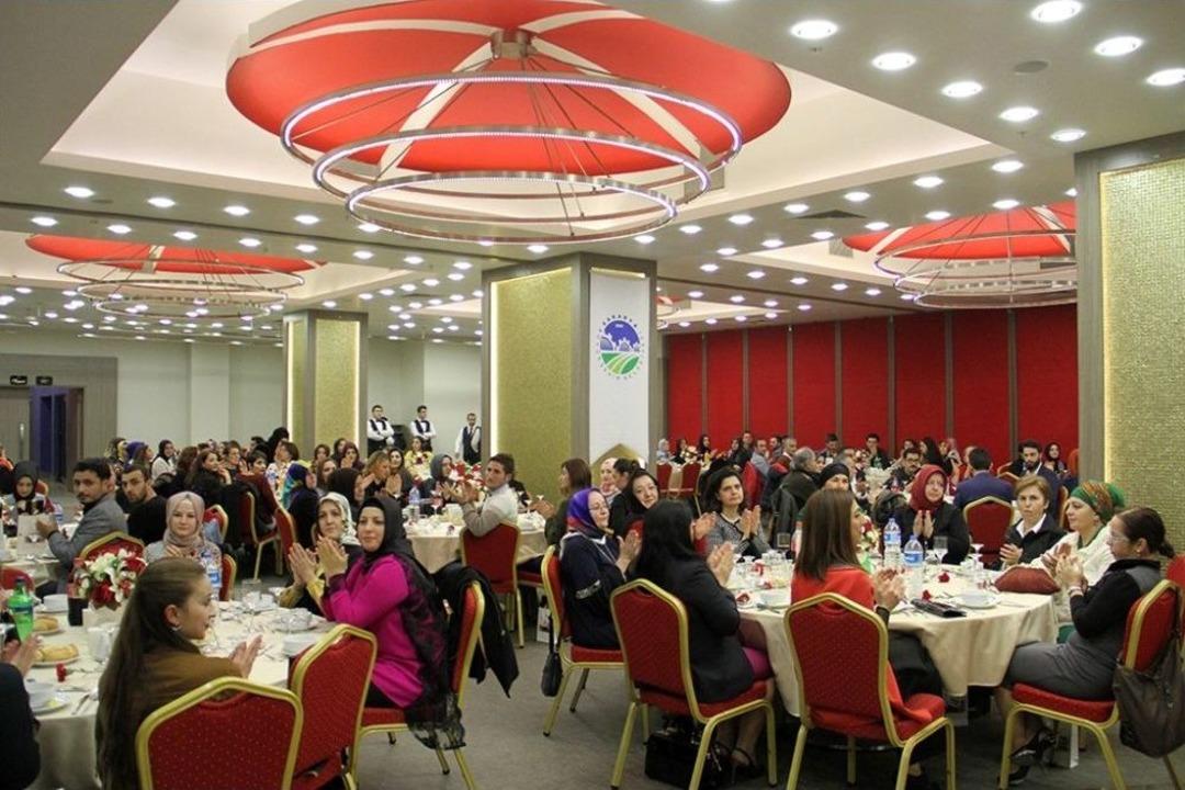 Başkan To&ccedil;oğlu &Ouml;ğretmenler İle Bir Araya Geldi