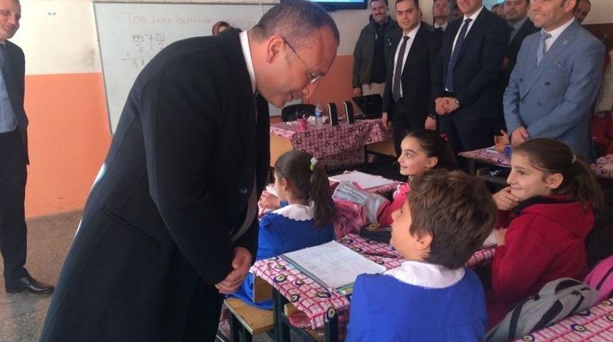 Siirt Valisi Atik Pervari&rsquo;de Ziyarette Bulundu