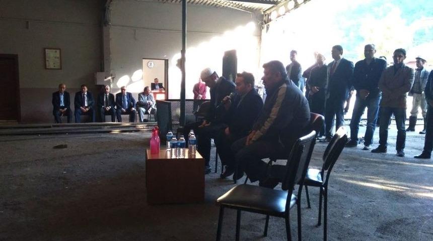 Madenciler, Soma Maden Şehitlerini Dualarla Andı