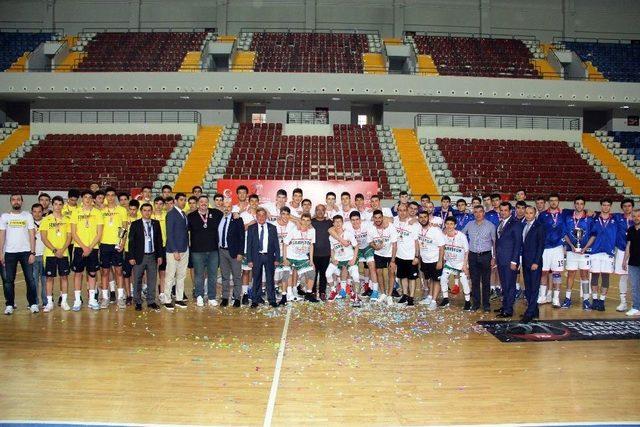 U16’da Banvit Basketbol Şampiyon