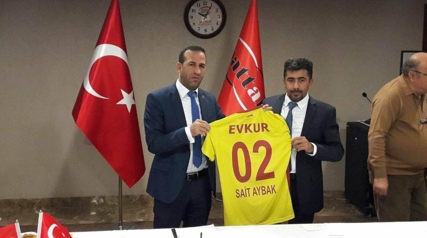 Evkur Yeni Malatyaspor - Beşiktaş Ma&ccedil;ı &Ouml;ncesinde Taraftarlara &Ccedil;iğ K&ouml;fte D&uuml;r&uuml;m&uuml; Dağıtılacak