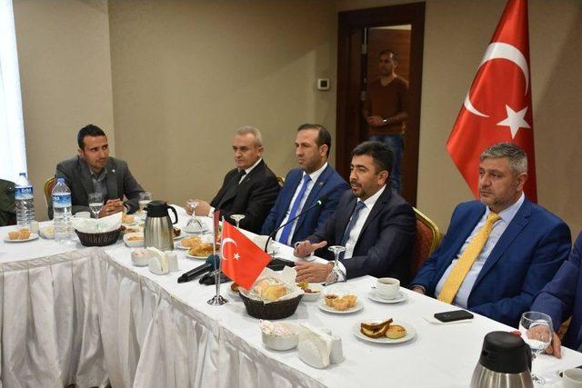 Evkur Yeni Malatyaspor - Beşiktaş Maçı Öncesinde Taraftarlara Çiğ Köfte Dürümü Dağıtılacak 1