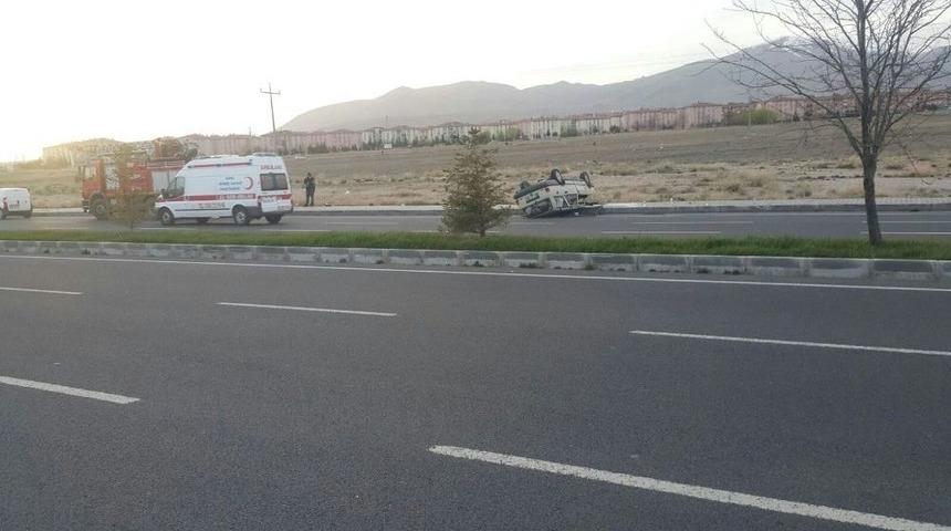 Niğde’de Otomobil Takla Attı: 3 Yaralı