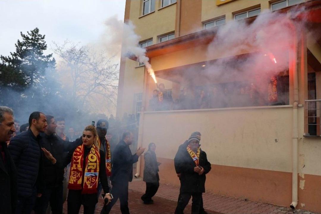 Erol Bedir: &ldquo;kayserispor T&uuml;m Şehrimizin Değeridir&rdquo;