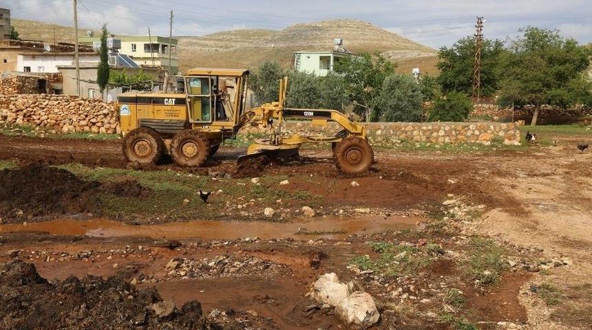 Başkan Ekinci Selden Zarar G&ouml;ren Mahalleleri Ziyaret Etti