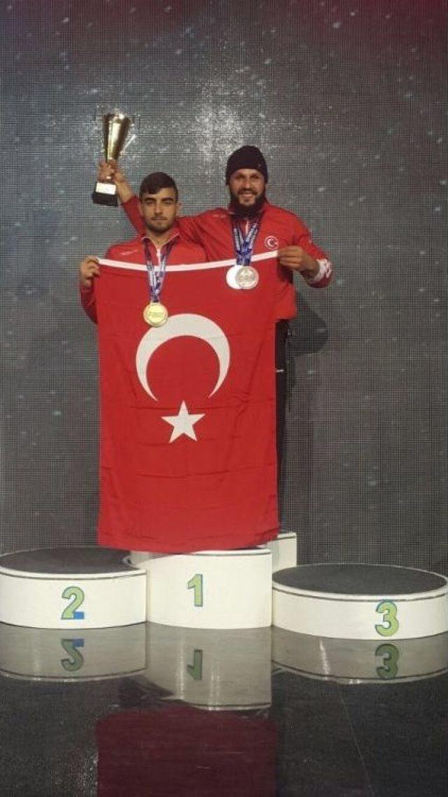 Kağıtsporlu Bilek G&uuml;reş&ccedil;iler Polonya&rsquo;da Tarih Yazdı 2