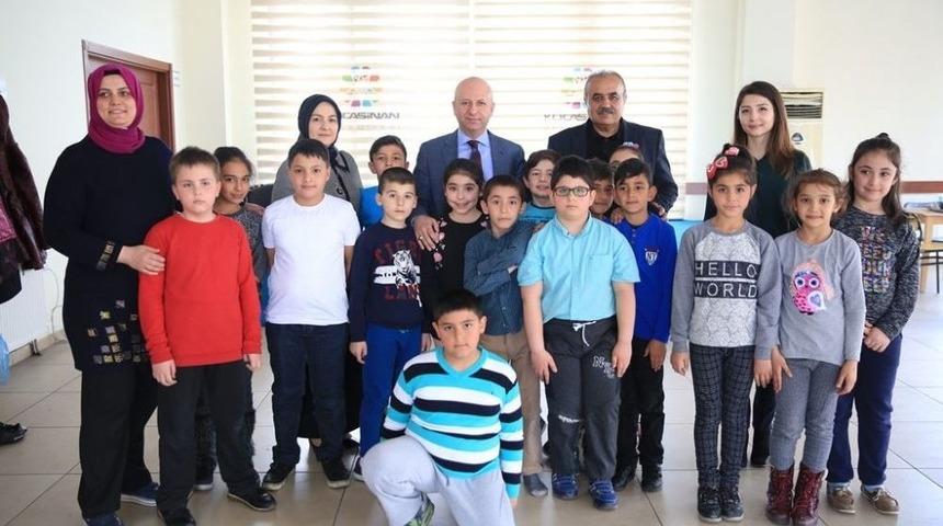 &Ccedil;ocuklar, Kocasinan&rsquo;da &Ccedil;ok Mutlu