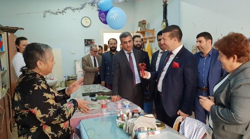 M&uuml;siad İzmir &Uuml;yelerinden Huzurevi Ziyareti