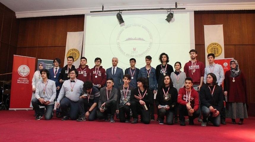 İhlas Koleji Bilim Olimpiyatları&rsquo;nda G&uuml;m&uuml;ş Madalya Kazandı