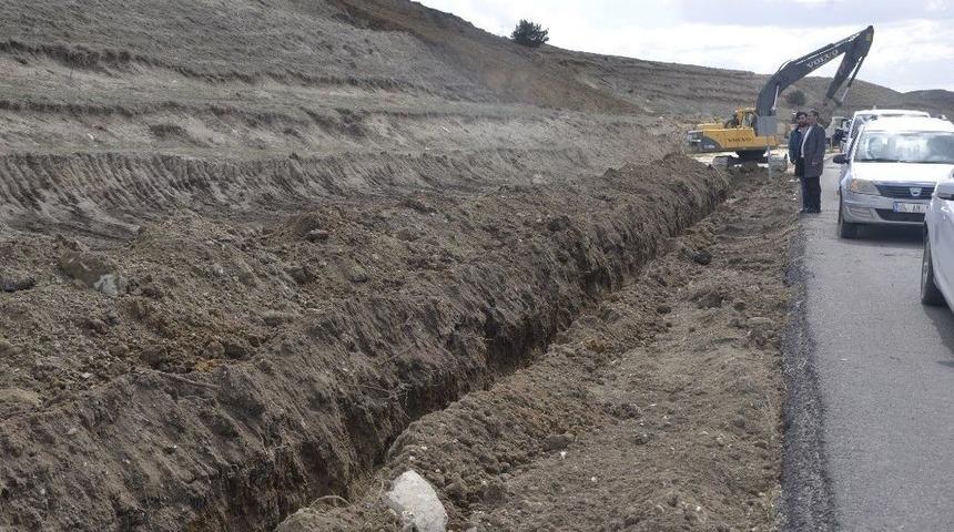 Ağrı Belediyesi Peyzaj &Ccedil;alışmalarına Başladı