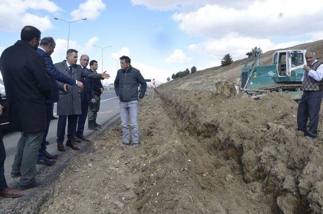 Ağrı Belediyesi Peyzaj Çalışmalarına Başladı