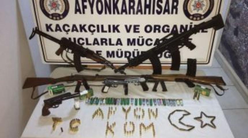 Kalaşnikoflu Tefecilere Polisten Operasyon