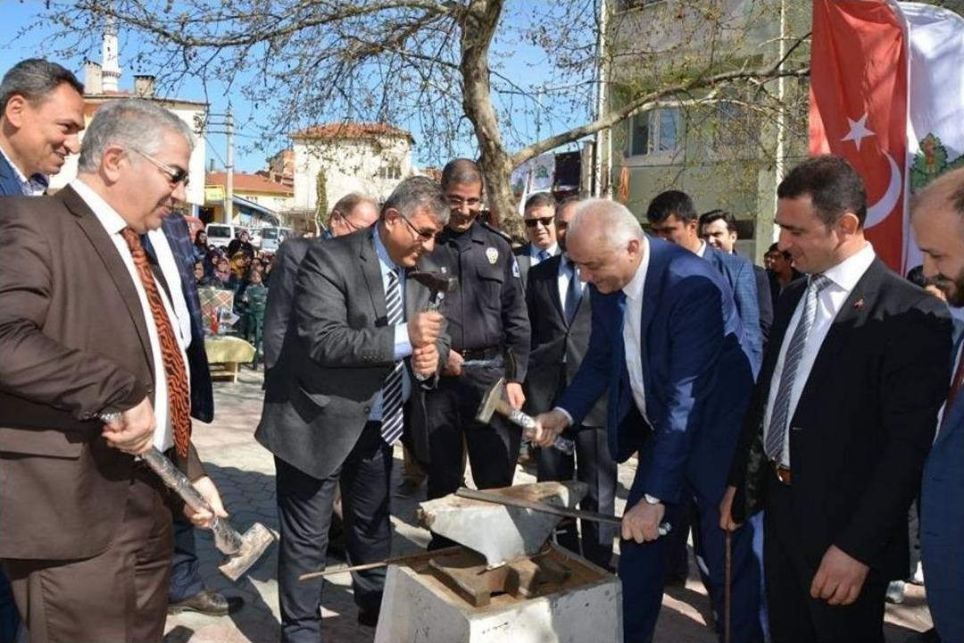 Nevruz Kutlamasında Afrin&rsquo;deki Mehmet&ccedil;ik&rsquo;e Destek Y&uuml;r&uuml;y&uuml;ş&uuml;