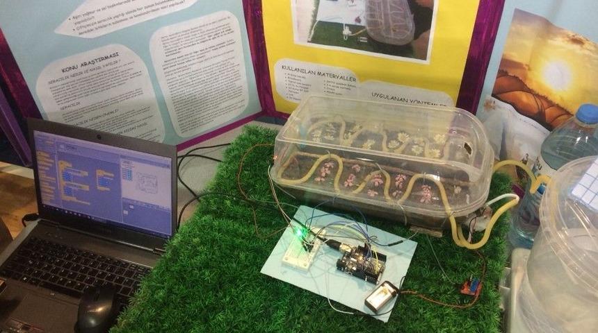 &Ouml;ğrenciler Akıllı Seralarını Tanıttı