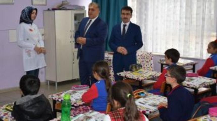 Kaymakamdan Okul Ziyareti