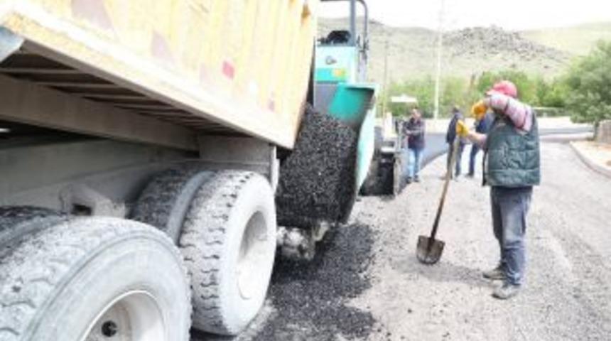 Kumluca Mevkiinde Asfalt &Ccedil;alışması Başladı