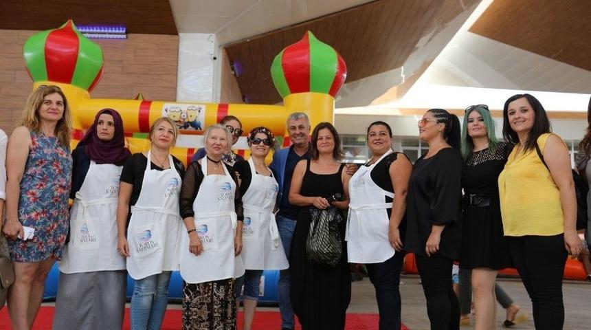 Toros Kadınlarından &lsquo;kadına Şiddete Dur&rsquo; Etkinliği