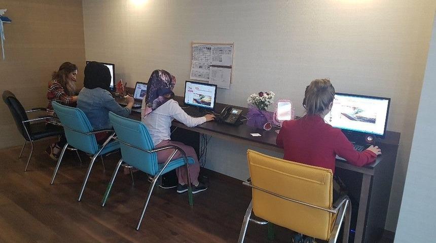 Diyarbakır&rsquo;da Kapıya Kadar Tatlı Hizmeti Başladı