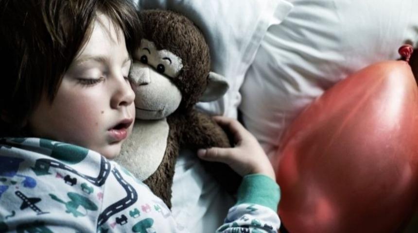 Bu Gece 11'lere Kadar Oturmak Yok: Uygulayacağınız Bu 4 Y&ouml;ntem &Ccedil;ocukların Uyku Saatini Geriye Alacak