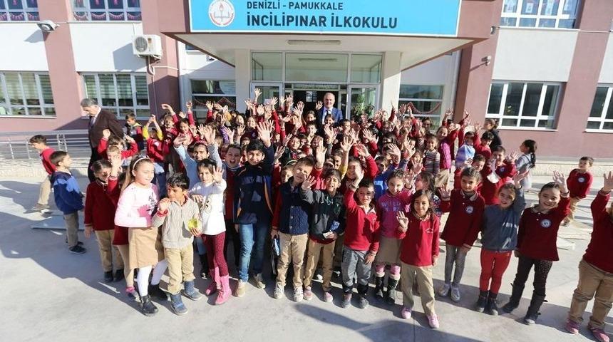 &Ouml;ğrencilere Diş Macunu Ve Diş Fır&ccedil;ası