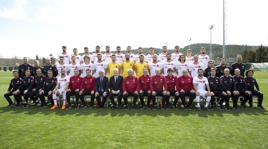 A Milli Futbol Takımı’nın Hedefi Beyaz Sayfa