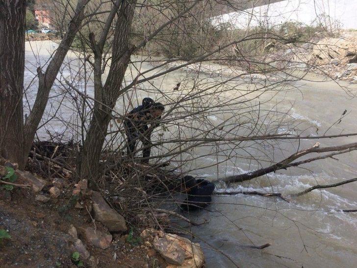 Kayıp Polisi Arama Çalışmaları Karadan Ve Havadan Sürüyor G5