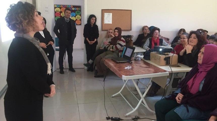 Manisa&rsquo;da Kadına Y&ouml;nelik Şiddete Karşı Bilin&ccedil;lendirme Eğitimi