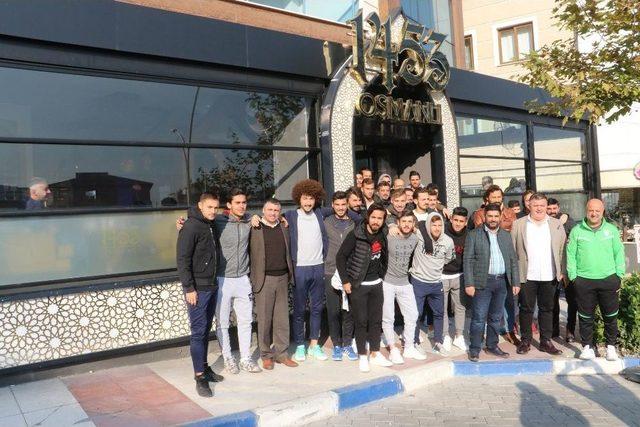 Manisa Bbsk&rsquo;lı Futbolculara 12 Bing&ouml;lspor Ma&ccedil;ı &Ouml;ncesi Moral 2