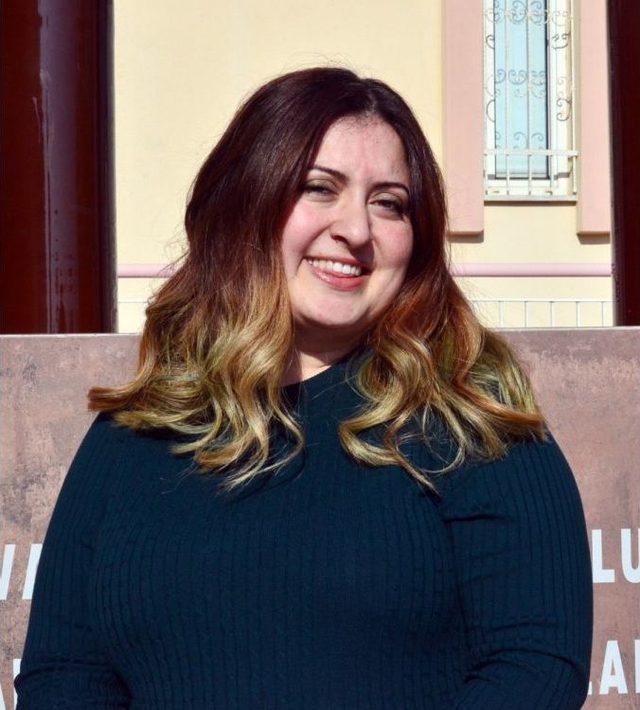 Balıkesir Lisesi&rsquo;nde Şehit &Ouml;ğretmenler G&ouml;zyaşlarıyla Anıldı 3