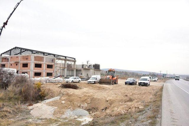 İnönü’deki Kümbet Karla Mücadele İstasyonu Ve Tuz Sundurması İnşaatı Devam Ediyor 1