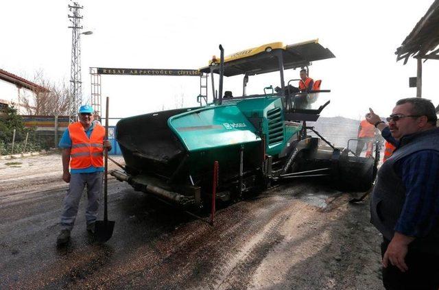 Köy Yollarında Hedef 200 Kilometre Sıcak Asfalt