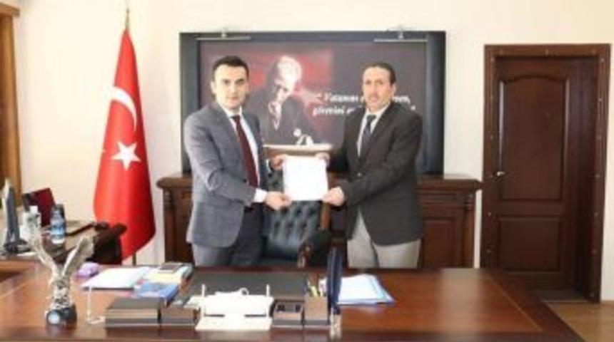 Mehmet&ccedil;ik Vakfı&rsquo;na Bağış