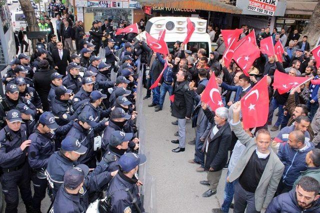 Adıyaman’da Tütün Eyleminde Çıkan Olaylarda 96 Kişi Gözaltına Alındı