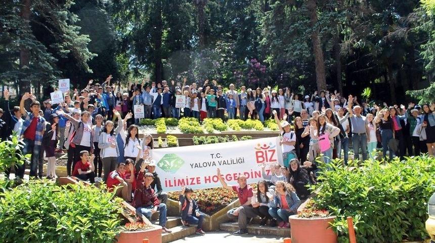 Kars&rsquo;tan Gelen &Ouml;ğrencileri Termal&rsquo;e Hayran Kaldı