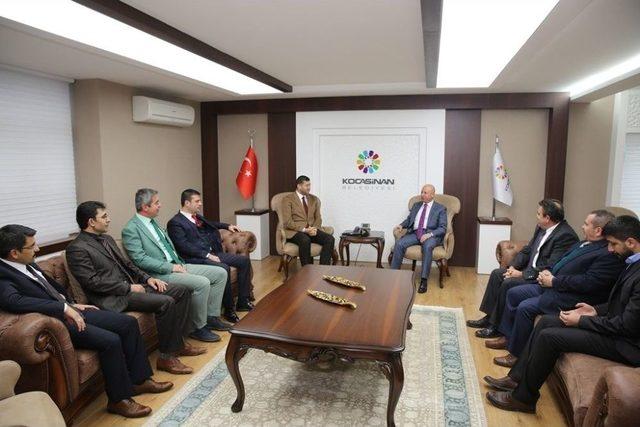 Başkan &Ccedil;olakbayrakdar, Mhp Heyetini Misafir Etti 1