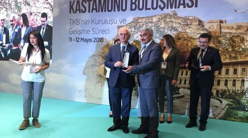 Fotoğraf Makinası M&uuml;zesine &Ouml;d&uuml;l