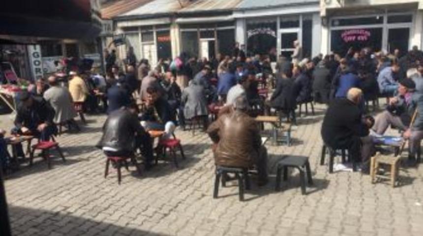 Patnos&rsquo;a Bahar Geldi, &Ccedil;ay Bah&ccedil;eleri Doldu Taştı