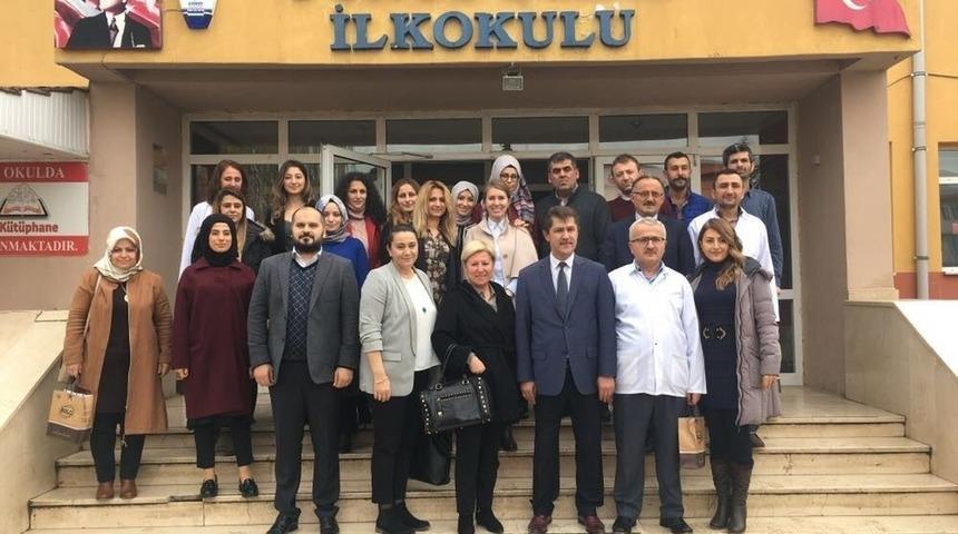 D&uuml;zce Barosu &Ouml;ğretmenleri Unutmadı