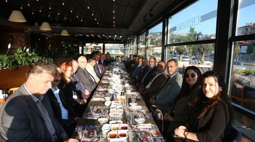 Başkan Dişli, Birim M&uuml;d&uuml;rleriyle Toplandı